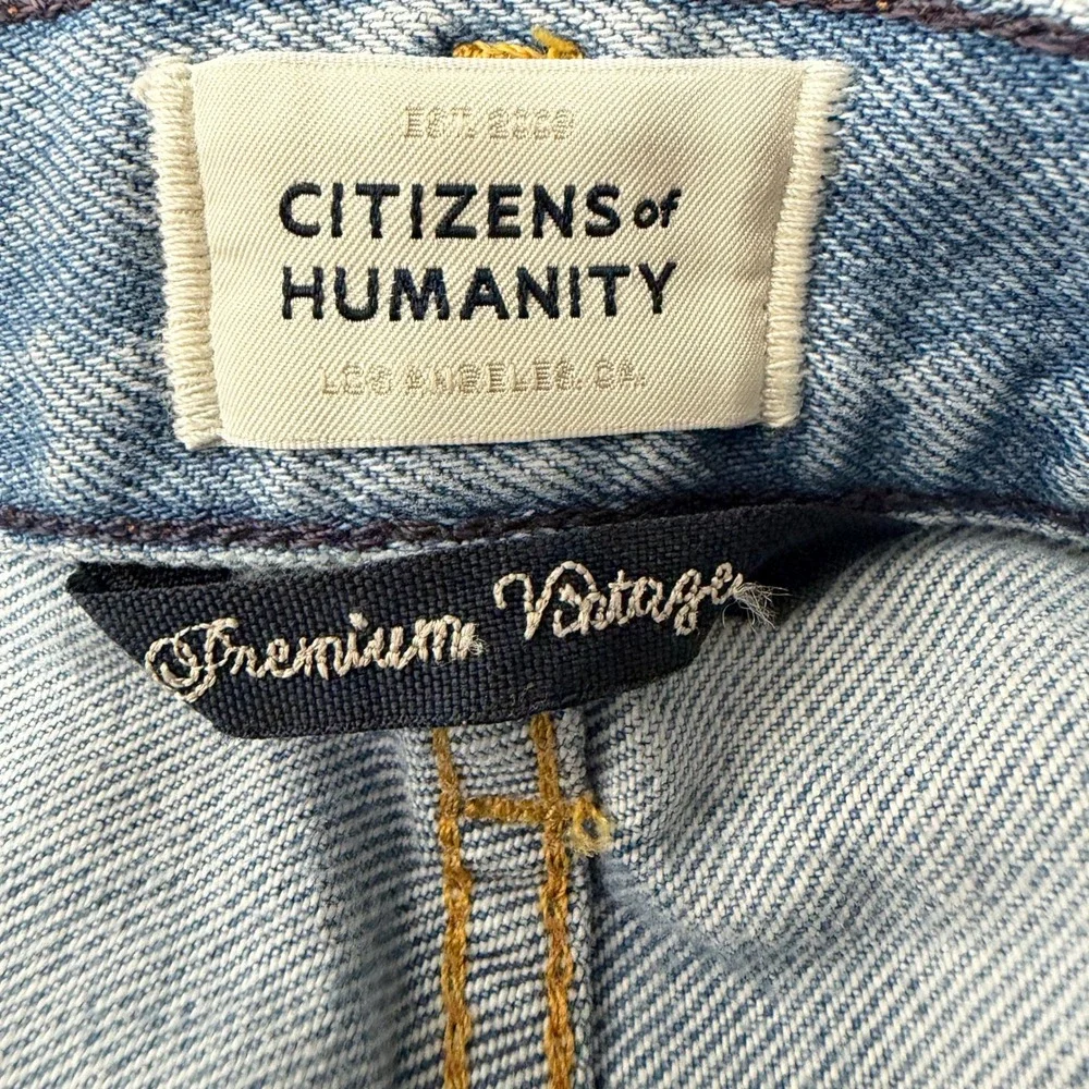 Citizens‎ of Humanity Annabelle Long Distressed Denim Shorts Light Wash 26